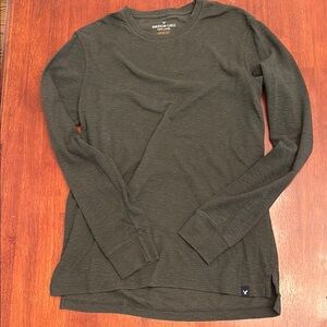 American Eagle Outfitters Men's Green Long Sleeve Shirt